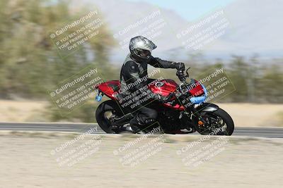 media/Dec-01-2025-Moto Forza (Mon) [[2daa91e15f]]/3-Beginner Group/Session 2 (Turn 7 Inside Pans)/